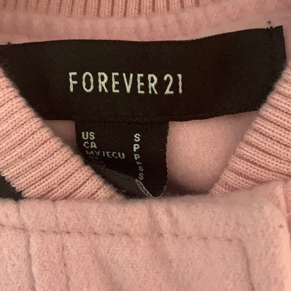 Forever 21 - Picture 3 of 13